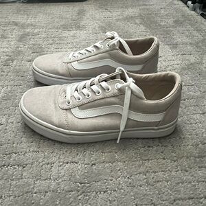 Women’s Vans ward lo sneaker